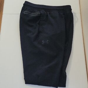 Under Armour Men's Black Athletic Warm Up Pants
